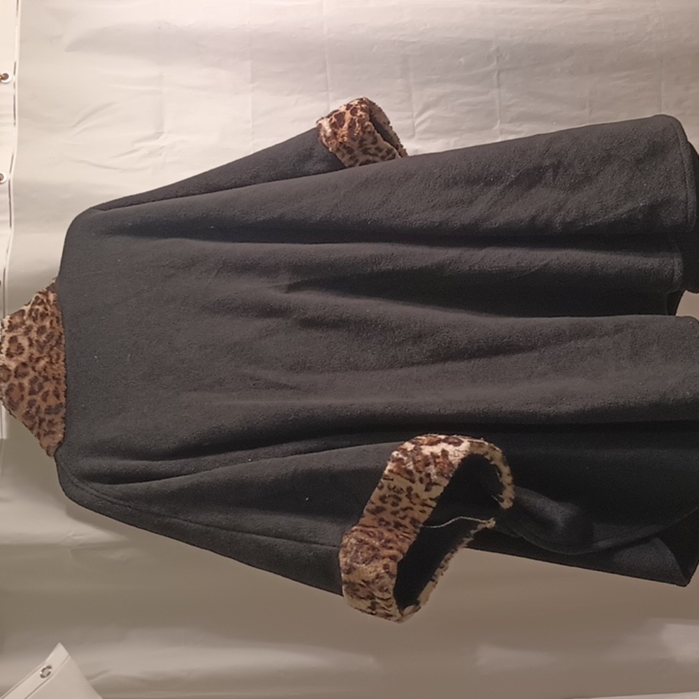 Mixit Black Cape with Leopard Trim - Picture 3 of 11